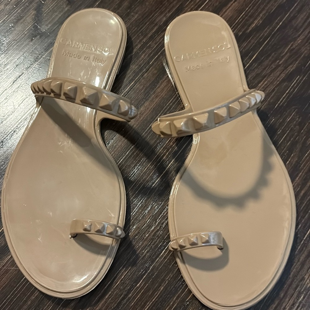 Carmen Sol tan jelly sandals sz 8 - 38 made in Italy studded Maria flat